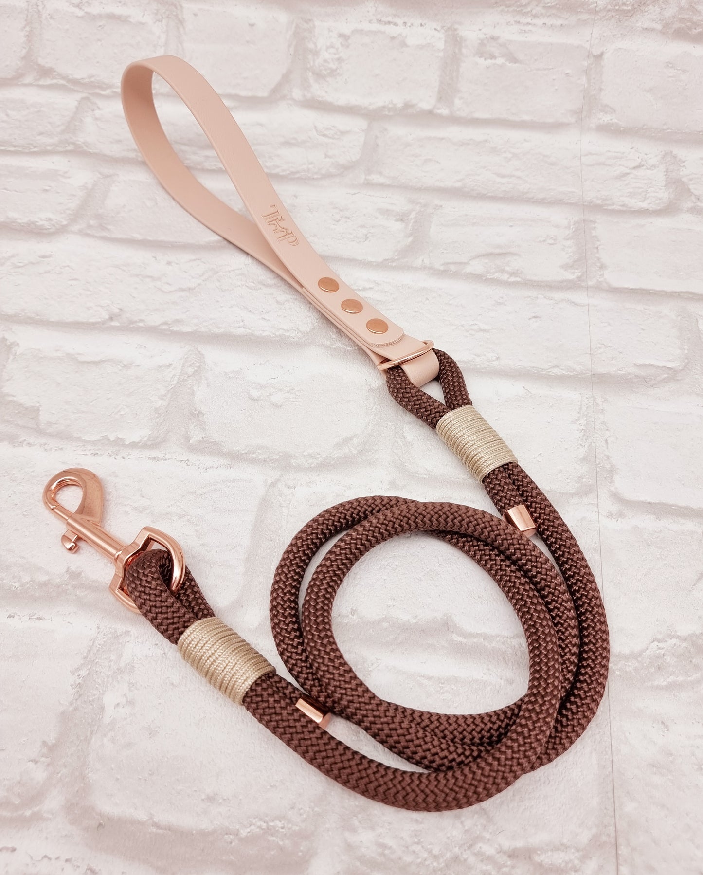 Dark Brown & Powder Pearl - Classic Rope Dog Lead