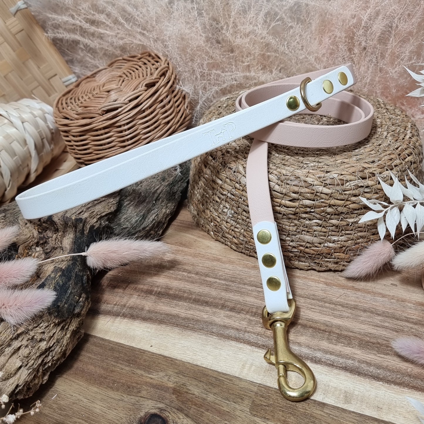 Powder Pearl & White GB - (120cm length / Slim) Biothane Dog Lead