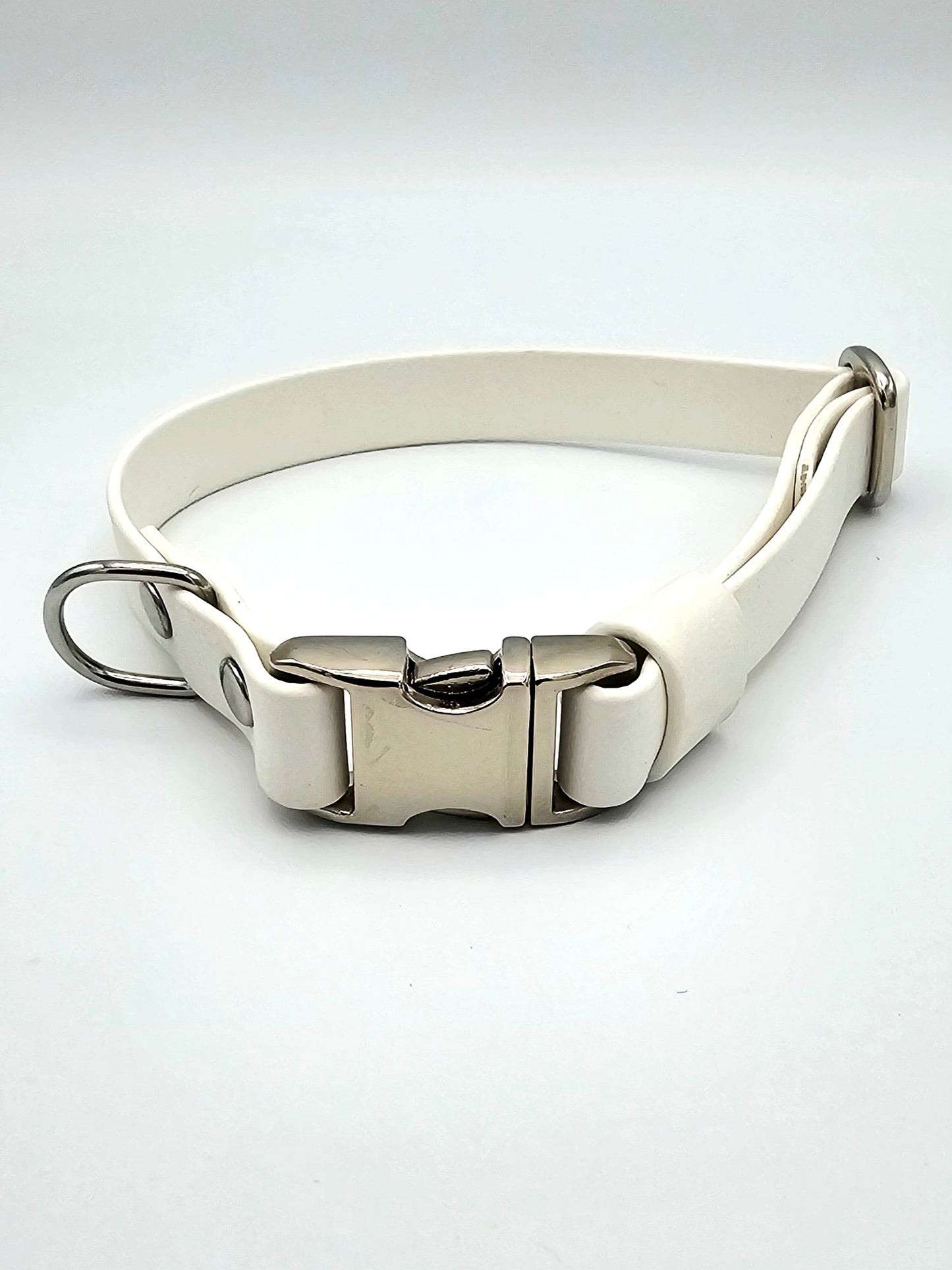 White - Everlast Waterproof BioThane© Quick-Release Buckle Dog Collar
