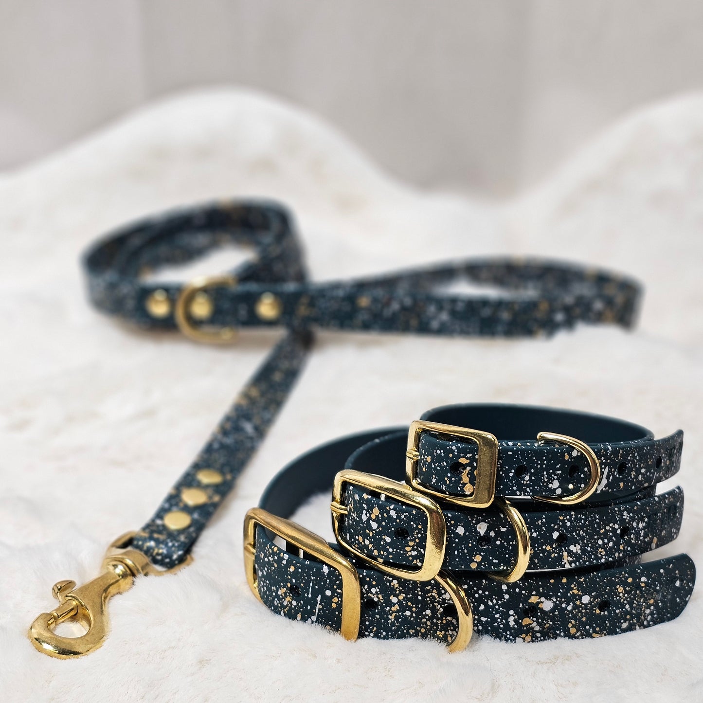 Mistletoe Magic - Biothane Splatter Dog Collar