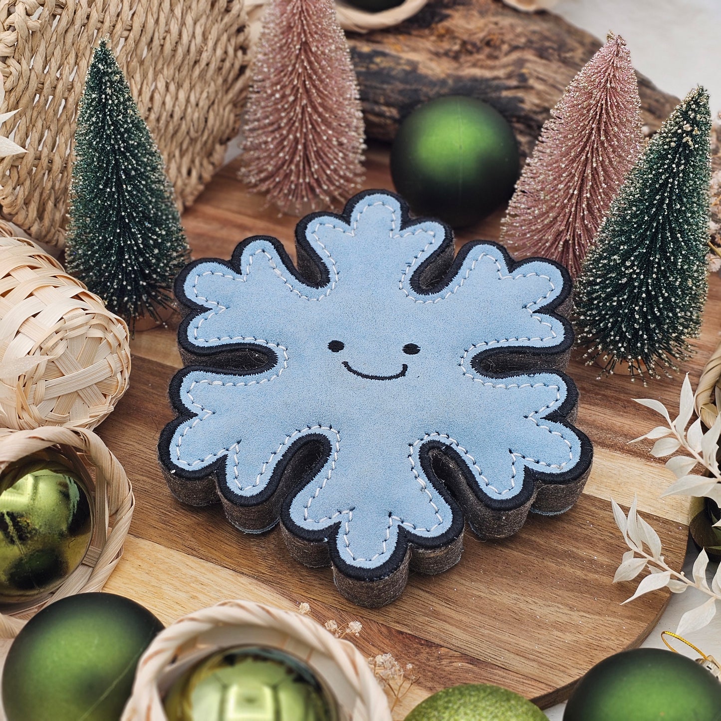 Flakey Snowflake - Eco Dog Toy