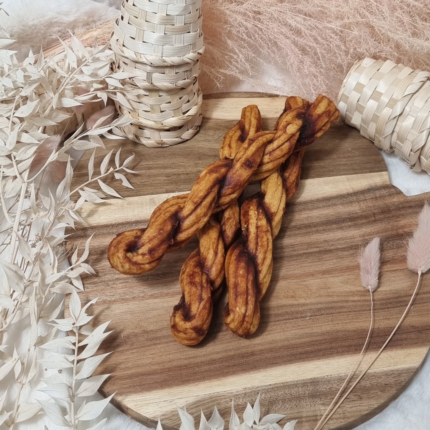 Large Chicken Puffed Twists 🍗