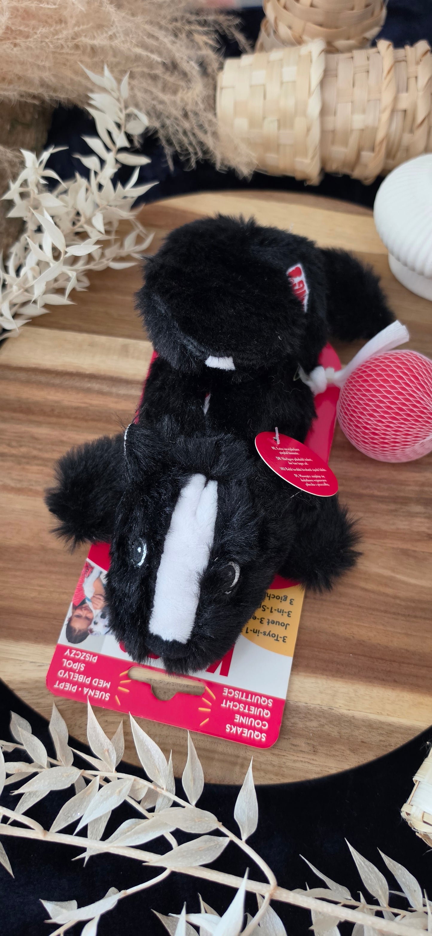 Kong Cozie - Skunk