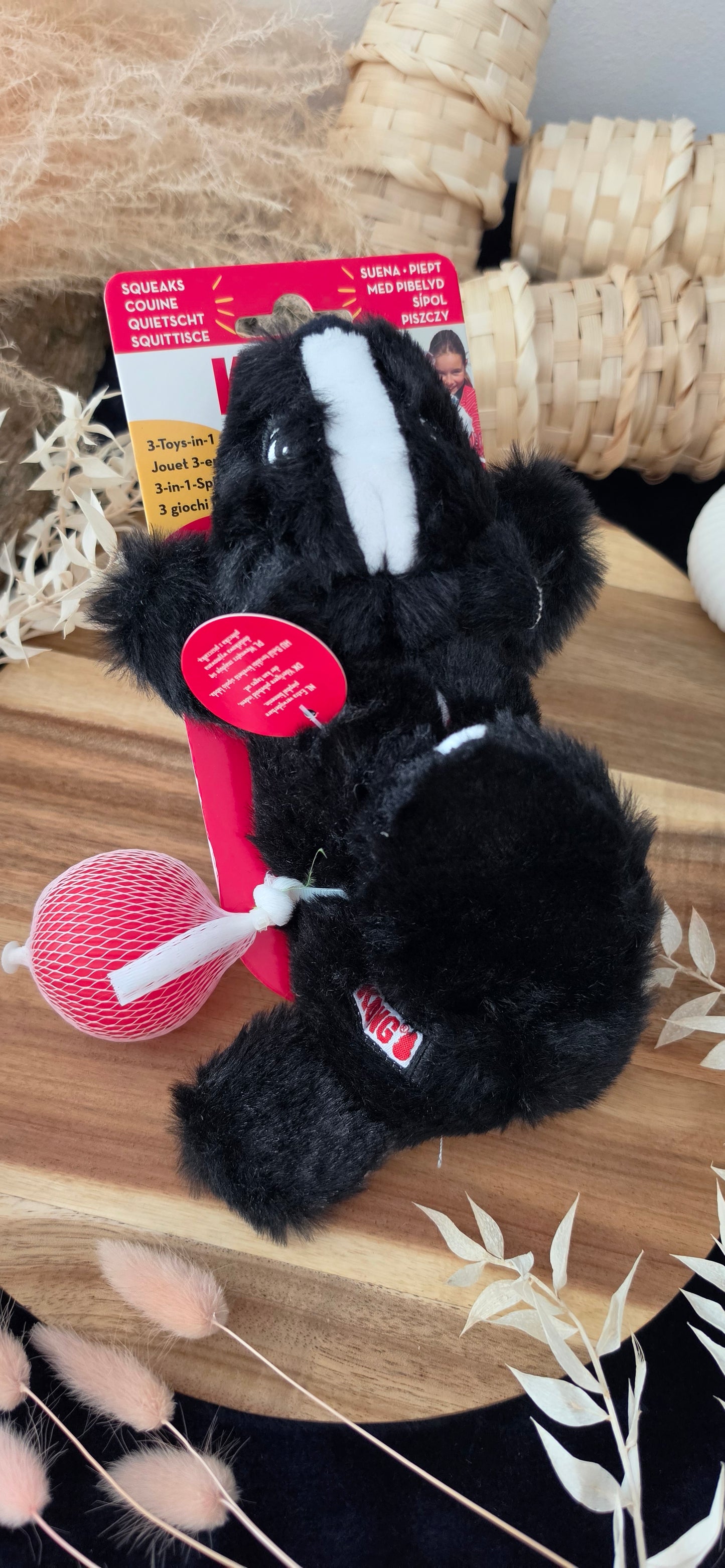 Kong Cozie - Skunk