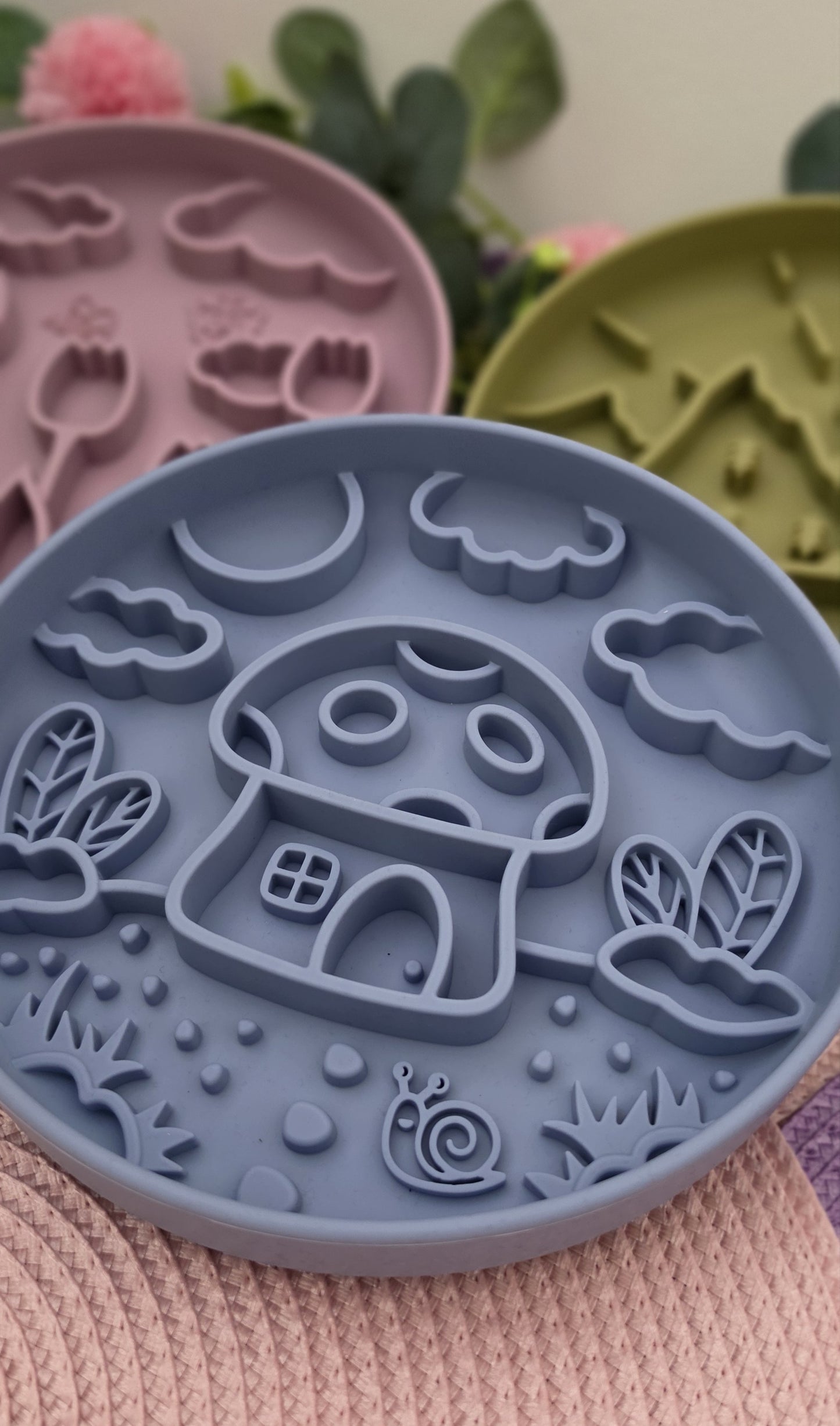 Enrichment Bowl - Mushroom House (Blue)