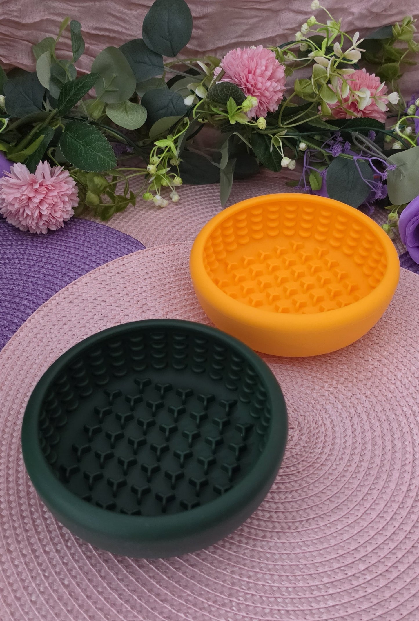Enrichment Bowl Feeder - Orange
